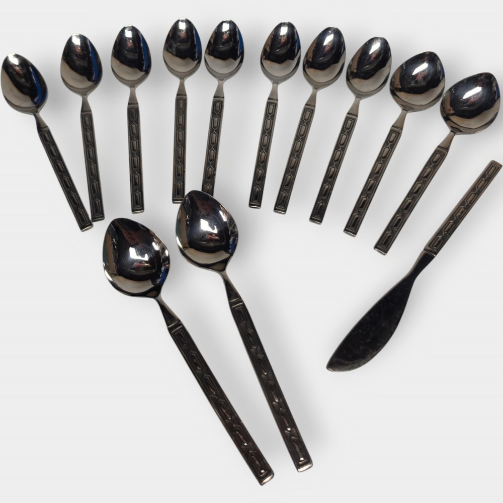 Cambridge Geometric Stainless Steel Flatware 14 Pc Lot Spoons Butter Spreader